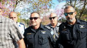 המפכ"ל, קורא לאזרחים לשאת נשק צילום: Arie Leib Abrams/Flash90 ביטחון