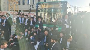 חסימת כביש  צילום: דוברות משטרה מבזקים