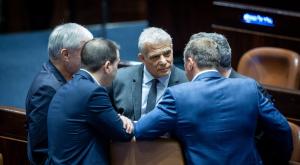 יאיר לפיד, המחנה הממלכתי תוביל את הגוש? צילום: Yonatan Sindel/Flash90 פוליטי