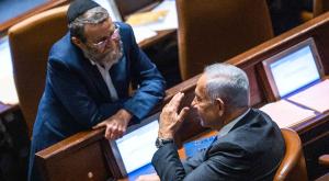 נתניהו וגפני, הגיב במילה אחת. צילום: Olivier Fitoussi/Flash90 פוליטי