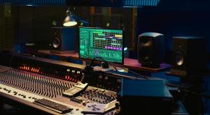 אולפן הקלטות צילום: DC Studio,Shutterstock כדאי לדעת