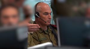 אלוף פיקוד צפון, אורי גורדין בבור, הלילה צילום: דובר צה"ל חדשות