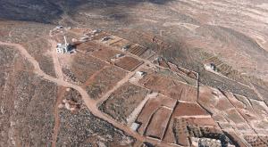 בנייה פלסטינית בלתי חוקית בשמורה ההסכמית צילום: CC BY-SA 4.0, wikipedia, יאיר דב חדשות