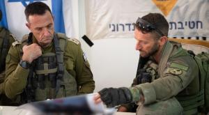 הרמטכ"ל ותא"ל חירם ברצועה צילום: דובר צה"ל ביטחון
