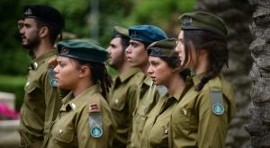 חיילות, למצולמות אין קשר לכתבה צילום: Tomer Neuberg,FLASH90 חדשות