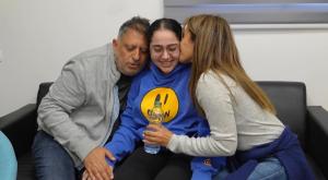 לירי אלבג עם הוריה צילום: לע"מ חדשות