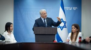 לפיד, המרוויח הגדול צילום: Yonatan Sindel,Flash90 פוליטי