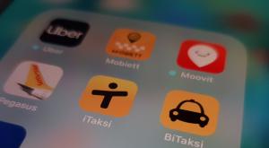 מוביט, נמכרים בסכום נמוך צילום: hzrth,Shutterstock כסף