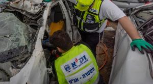 מתנדב זק"א, ארכיון. למצולמים אין קשר לנאמר בכתבה צילום:  Chaim Goldberg/Flash90 חדשות