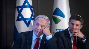 סמוטריץ' ונתניהו, החוק מתעכב צילום: Chaim Goldberg,Flash90 פוליטי