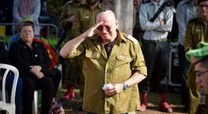 צביקה גרינגליק, המשפחה יורדת מהעתירה צילום: Avshalom Sassoni,Flash90 המגזר
