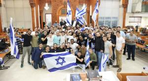 תלמידי הישיבה, חזרו לשדרות צילום: עמית לוי המגזר