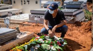 הררי ביום ההלוויה צילום: Avshalom Sassoni/Flash90 ברנז'ה