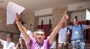 קבלת תעודות, ארכיון צילום: Noam Moskowitz/Flash90 הורים וילדים