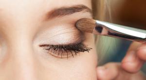 איפור צילום: AlikeYou,Shutterstock אופנה