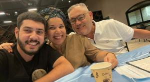 אליה כהן עם הוריו צילום: פרטי חדשות