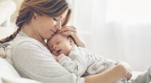 אמא טרייה צילום: Alena Ozerova,Shutterstock הריון ולידה