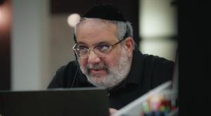 יגאל גואטה בתכנית "מוקד 11" צילום: כאן 11 טלוויזיה