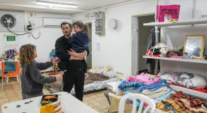 ילדים במקלט צילום: Ayal Margolin,Flash90 הורים וילדים