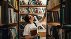 ספרים צילום: polinaloves,Shutterstock חדשות