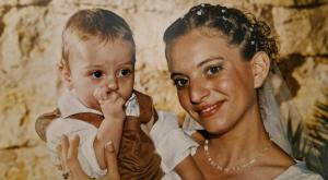 עדי דסקל ביום חתונתה עם אחיה דסקל ז"ל צילום: פרטי חדשות