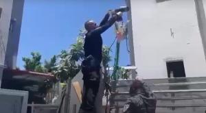 שוטרים הורידו מצלמות צילום: דוברות משטרה פלילים