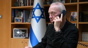 שר הביטחון גלנט בשיחה עם ראשי רשויות בעוטף צילום: אריאל חרמוני, משרד הביטחון. פוליטי