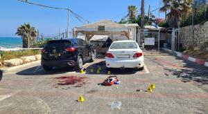 זירת הירי בבת ים צילום: דוברות משטרה פלילים