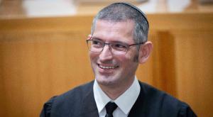 "השופטים צולים אותו על הגריל", עירית לינור צילום:  Yonatan Sindel/Flash90 ברנז'ה