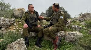הרמטכ"ל בשיח עם מפקד פיקוד מרכז, אבי בלוט צילום: דובר צה"ל חדשות