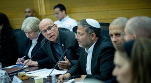 חבר הכנסת צביקה פוגל לצידו של בן גביר צילום: Yonatan Sindel,Flash90 חדשות