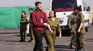 סשה טרפונוב עם שחרורו צילום: דובר צה"ל חדשות