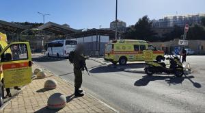 זירת פיגוע במחסום המנהרות צילום: דוברות מד"א חדשות