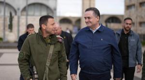 השר ישראל כ"ץ עם אלוף הפיקוד בלוט | צילום: אלעד מלכה, משרד הביטחון חדשות