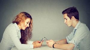 מכורים לאינטרנט, אילוסטרציה |  צילום: shutterstock כדאי לדעת