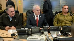 נתניהו, כ"ץ וזמיר בעת התקיפה |  צילום: מעיין טואף/ לע"מ חדשות
