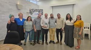 אנשי קריית שמונה במפגש עם אנשי קהילת 'רעות' בשדרות צילום: קהילת קריית שמונה המגזר
