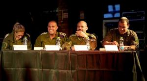 השופטים בחידון התנ"ך האוגדתי צילום: דובר צה"ל המגזר