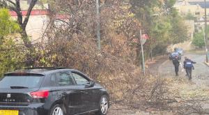 מקום נפילת הטיל צילום: ישיבת ההסדר קריית שמונה חדשות