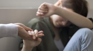 השורש לחרדות צילום: fizkes,Shutterstock זוגיות