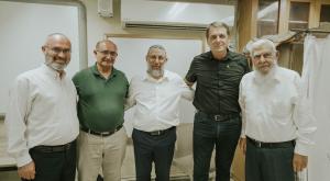 ראשי הישיבה וראש המועצה תמיר עידאן צילום: טל סיגרון חדשות