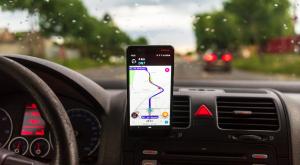 WAZE צילום: Vlad Ispas,Shutterstock חדשות