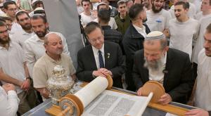הנשיא ואביו של לירון שניר ז"ל צילום: קרדיט צילום: קובי גדעון/לע״מ חדשות