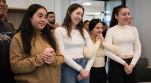 התצפיתניות צופות בשחרור אגם ברגר צילום: דובר צה"ל חדשות