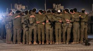 חיילי חטיבת הנח"ל ביציאה מרצועת עזה צילום: דובר צה"ל חדשות