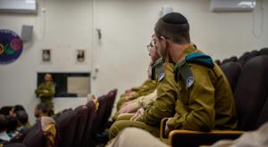 חיילים חרדים בקורס מנהלי רשת ייעודי צילום: דובר צה"ל חדשות
