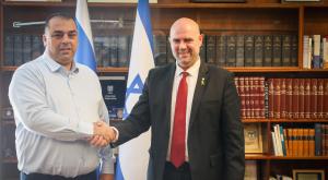 יו"ר הכנסת עם ח"כ עפיף עבד מחליפו של גלנט צילום: נועם מושקוביץ | דוברות הכנסת חדשות