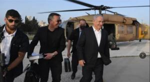 אשר חיון עם ראש הממשלה נתניהו צילום: דוברות חדשות