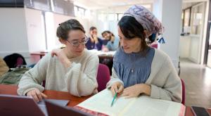 לומדות תורה צילום: לארי ברנדט, מאיר ג'רמולוביץ' כדאי לדעת