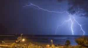 סופות רעמים וברקים צילום: Edi Israel,Flash90 תחזית מזג האוויר